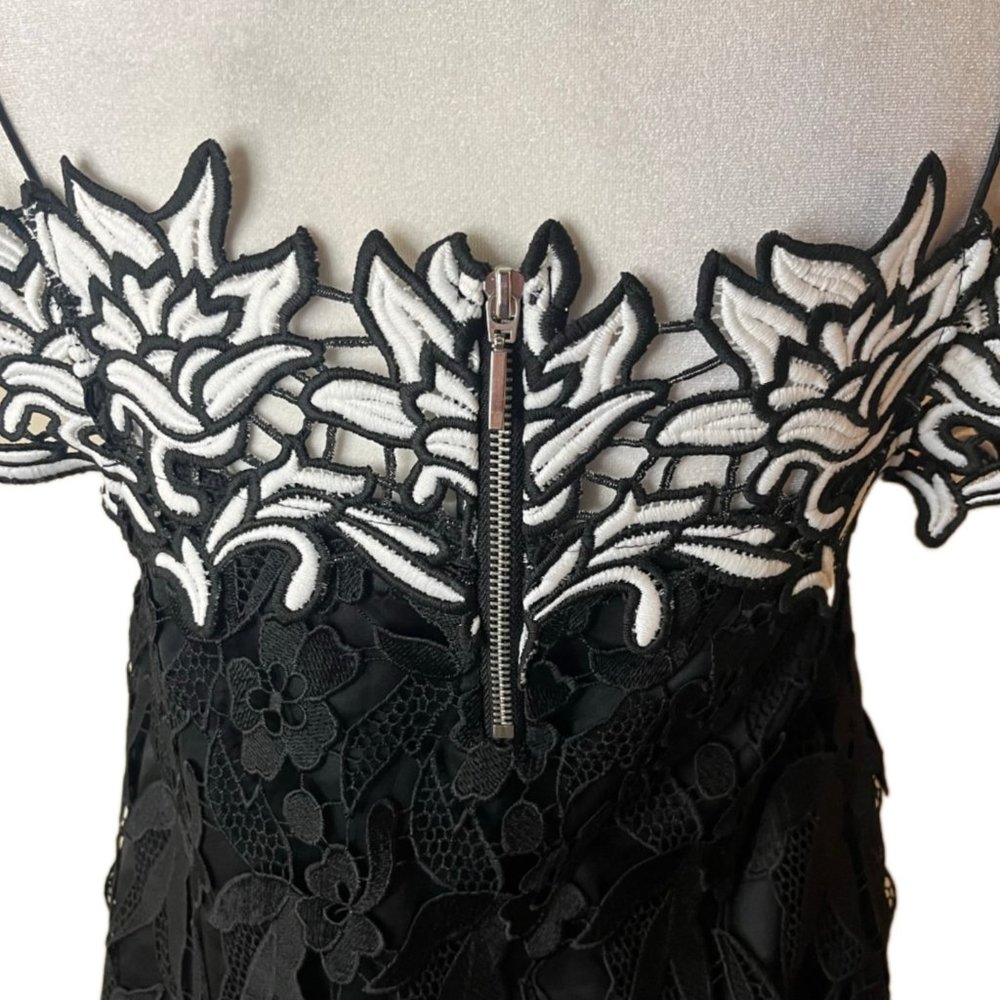 Topshop Black & White Floral Lace Cold Shoulder / Spaghetti straps  Top  Size 2 - Picture 13 of 14
